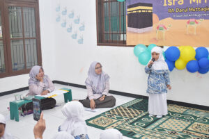 Lomba Menghafal Ikrar Santri dalam Rangka Peringatan Isra’ Mi’raj di RA Darul Muttaqien