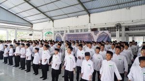 Penutupan Arabic Camp: Santri Putra TMI Tampilkan Kemampuan Bahasa Arab dalam Uji Publik