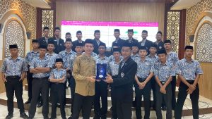 Anggota DM Post Darul Muttaqien Gelar Kunjungan Edukatif ke Production House Pesantren Darunnajah Ulujami
