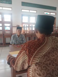 Detik-Detik Menuju Kelulusan: Ujian Lisan Akhir TMI, Uji Mental dan Intelektual Santri Kelas 6