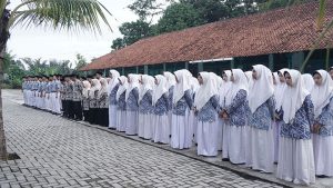 Yudisium Santri Kelas 6 TMI: Pesantren Darul Muttaqien Bekali Alumni Menuju Peradaban Islam