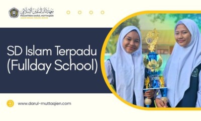 SMPIT (Fullday School)
